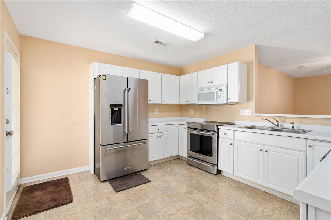 136 Hurst Avenue Anderson, SC 29625 - Photo 8 of 27 Kitchen