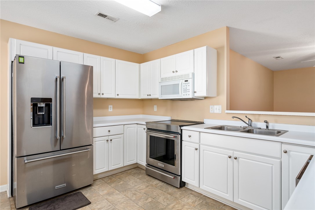 136 Hurst Avenue Anderson, SC 29625 - Photo 10 of 27 Gallery Image 10