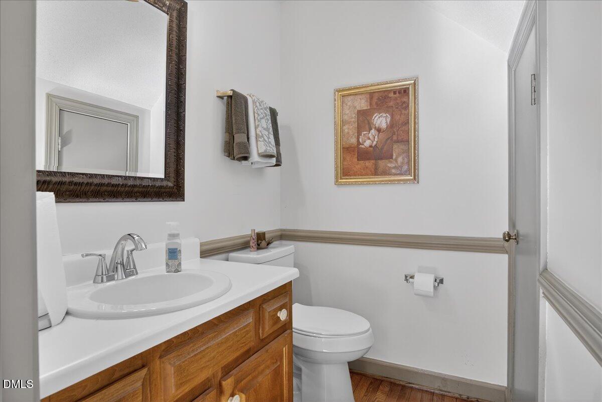 3013 Chippendale Road Raleigh, NC 27604 - Photo 14 of 34 17-DSC8348