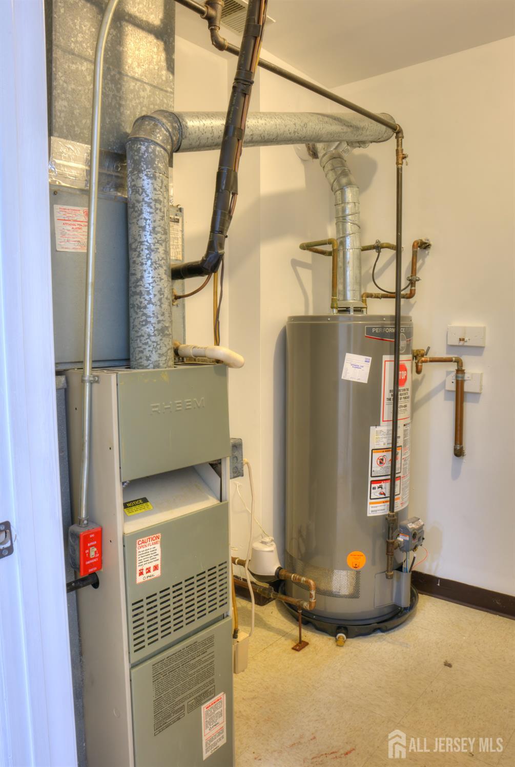 8 Amethyst Way Franklin Park, NJ 08823 - Photo 21 of 31