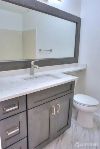 $399,000 | 8 Amethyst Way, Franklin Park, NJ 08823