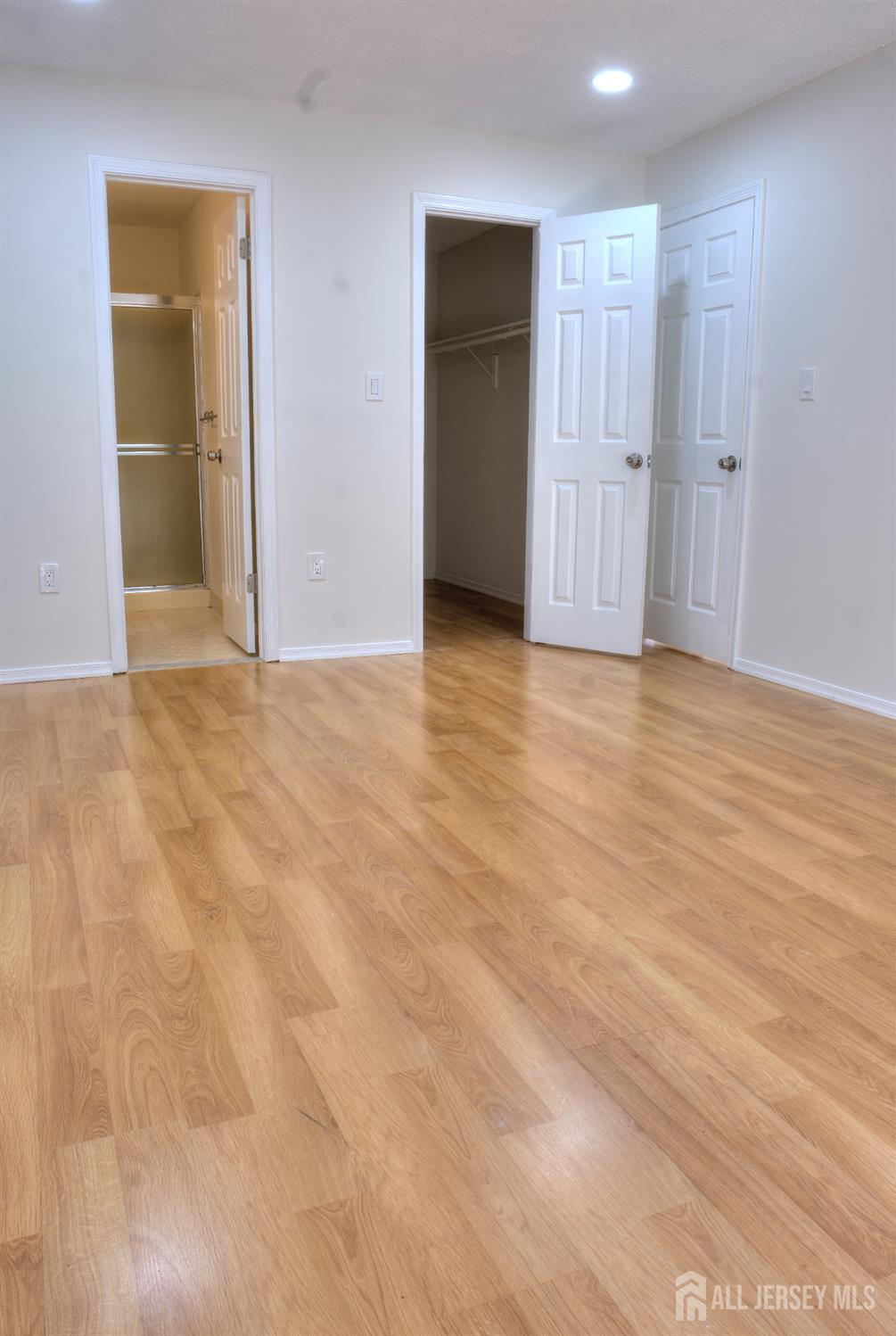 8 Amethyst Way Franklin Park, NJ 08823 - Photo 24 of 31