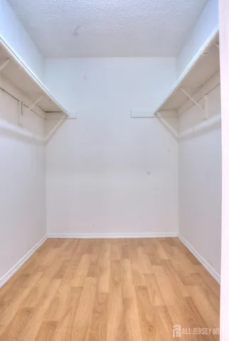 $399,000 | 8 Amethyst Way, Franklin Park, NJ 08823