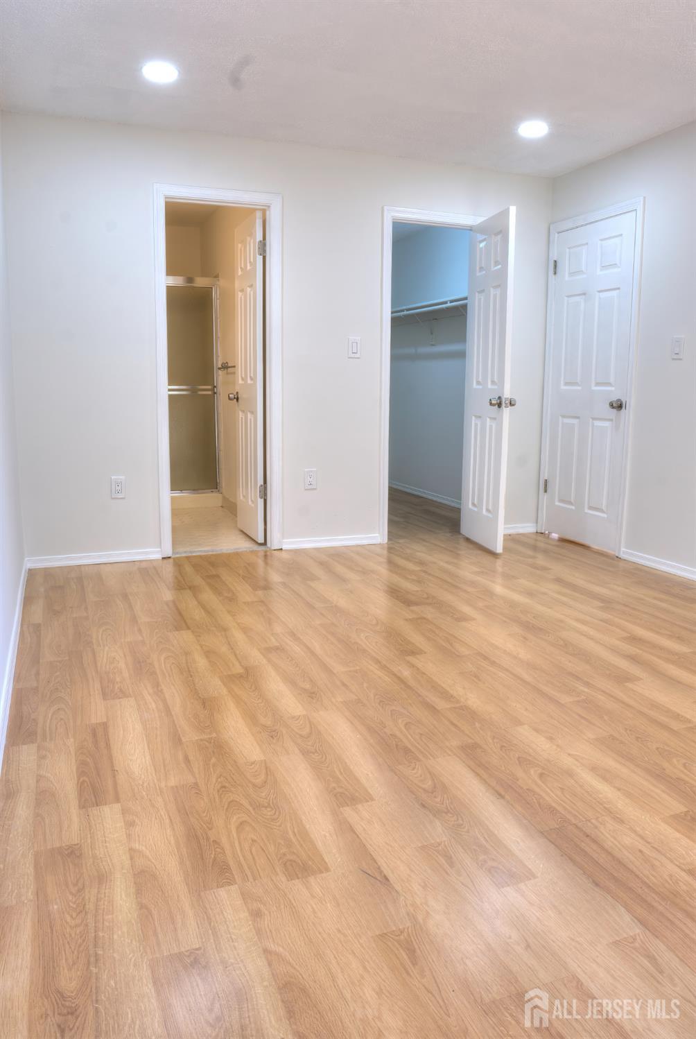 8 Amethyst Way Franklin Park, NJ 08823 - Photo 26 of 31