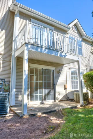 $399,000 | 8 Amethyst Way, Franklin Park, NJ 08823