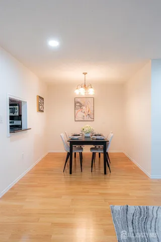 $399,000 | 8 Amethyst Way, Franklin Park, NJ 08823