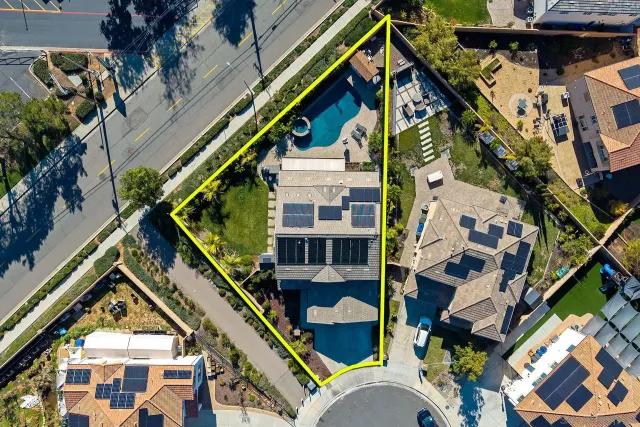 $1,500,000 | 2025 Campo Verde Court, Escondido, CA 92026