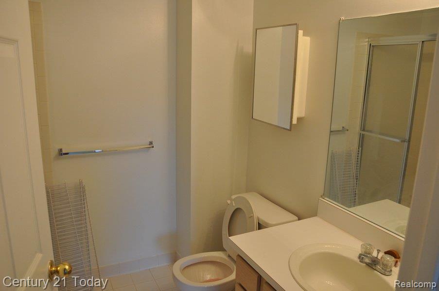 22168 Cape Cod Way, Unit 27 Farmington, MI 48336 - Photo 20 of 24