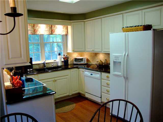 2577 Camden Road Columbus, OH 43221 - Photo 6 of 18