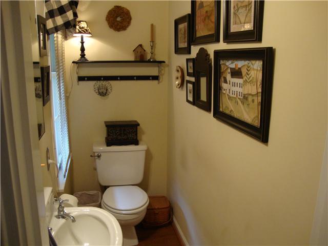 2577 Camden Road Columbus, OH 43221 - Photo 9 of 18