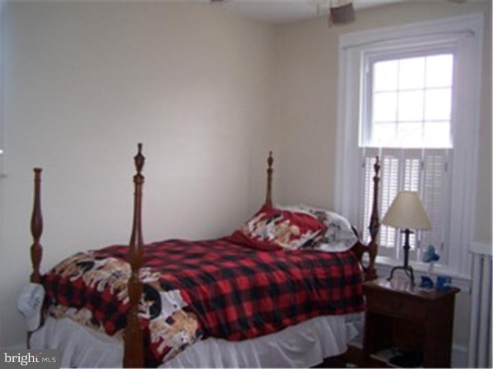1005 Edgewood Road Havertown, PA 19083 - Photo 14 of 24 Bedroom 2