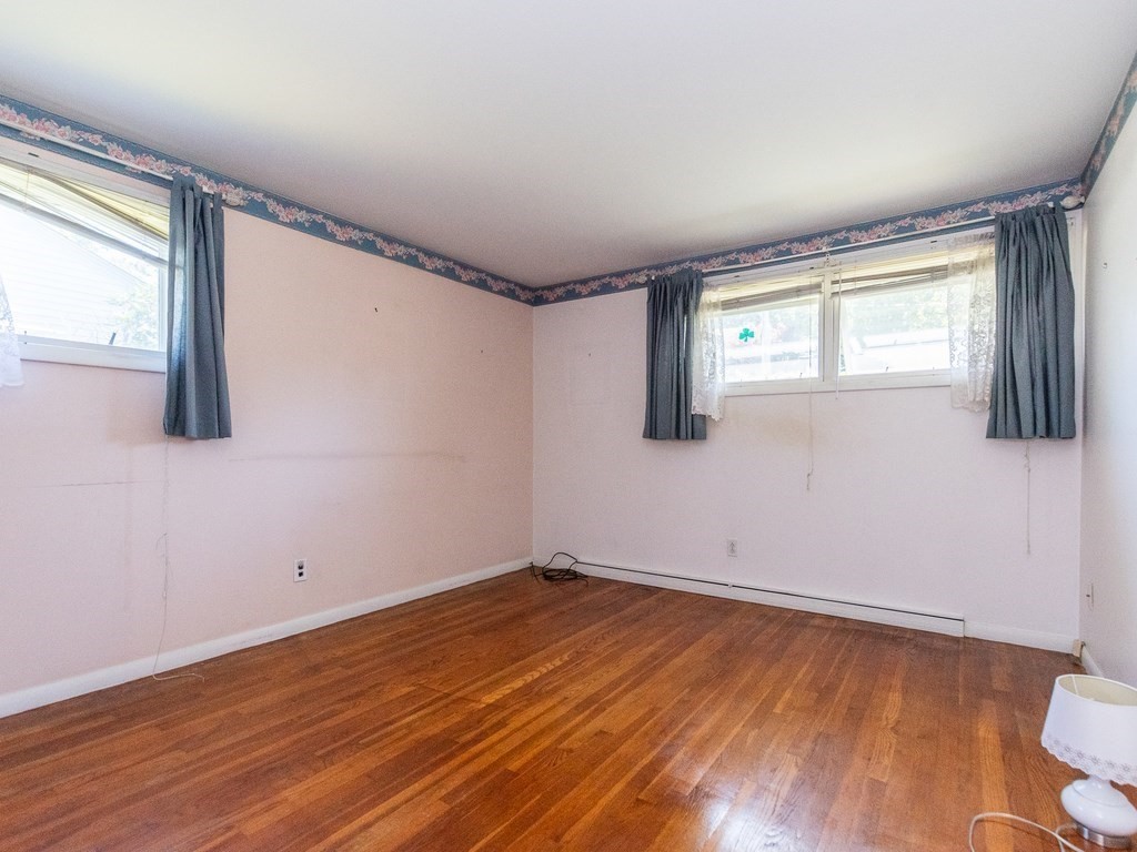 163 Ravenswood Road Waltham, MA 02453 - Photo 12 of 27 Gallery Image 12