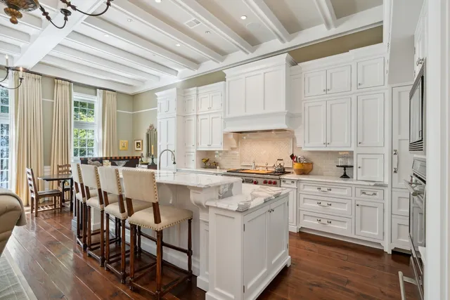 $20,000 | 446 West Huron Street, Chicago, IL 60654