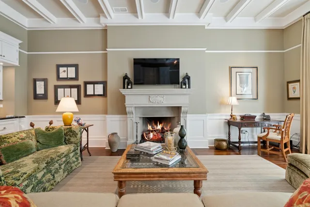 $20,000 | 446 West Huron Street, Chicago, IL 60654