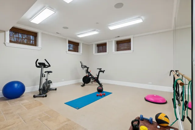 $20,000 | 446 West Huron Street, Chicago, IL 60654