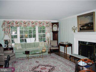 11 Paper Mill Road Newtown Square, PA 19073 - Photo 3 of 5