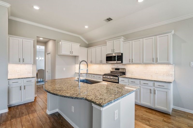 4411 Mimic Drive Spring, TX 77386 - Photo 6 of 40