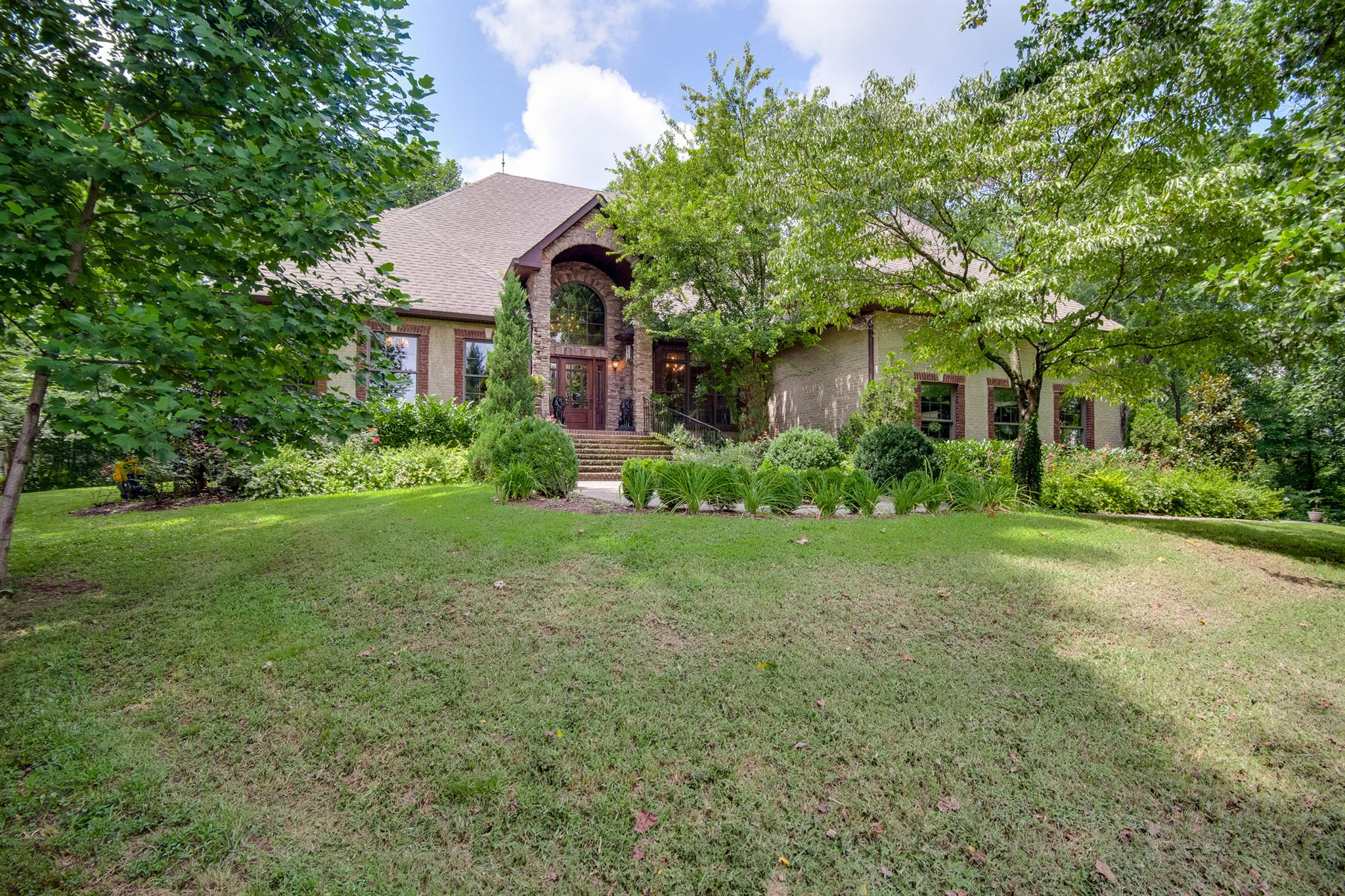 1843 Shell Road Hendersonville, TN 37075 - Photo 1 of 30 Gallery Image 1