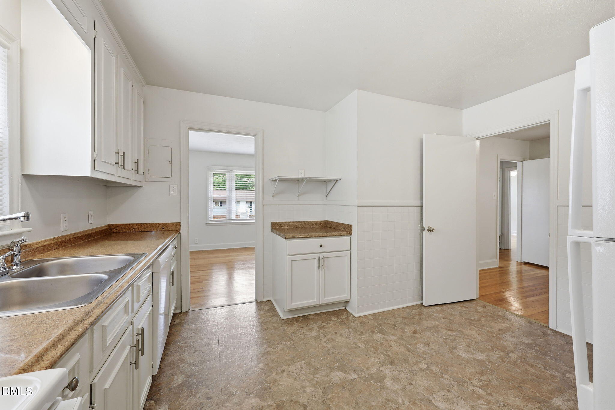 1711 Forest Road Durham, NC 27705 - Photo 10 of 28