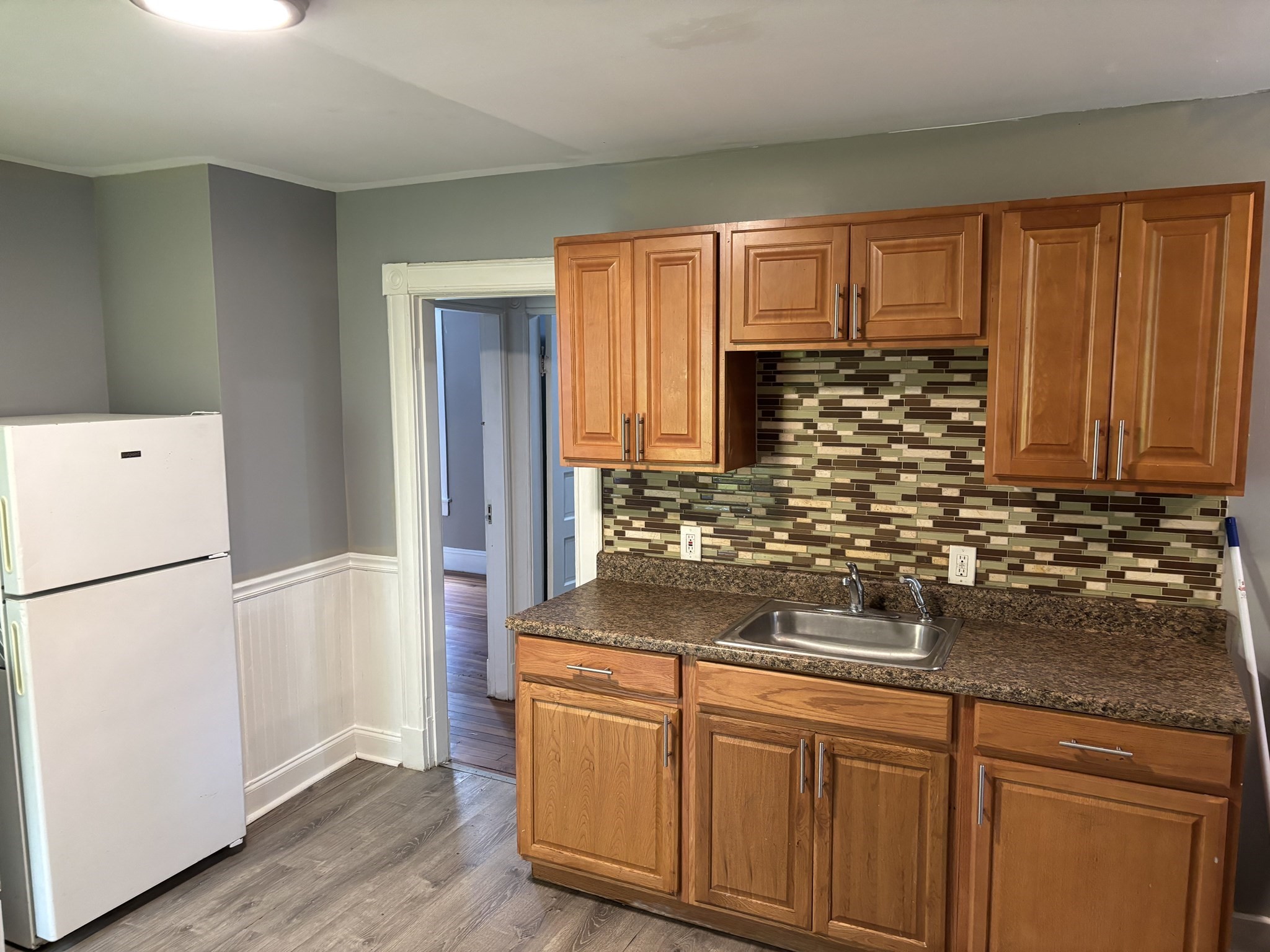 140 Yale Street, Unit 1 Springfield, MA 01109 - Photo 3 of 9 Gallery Image 3