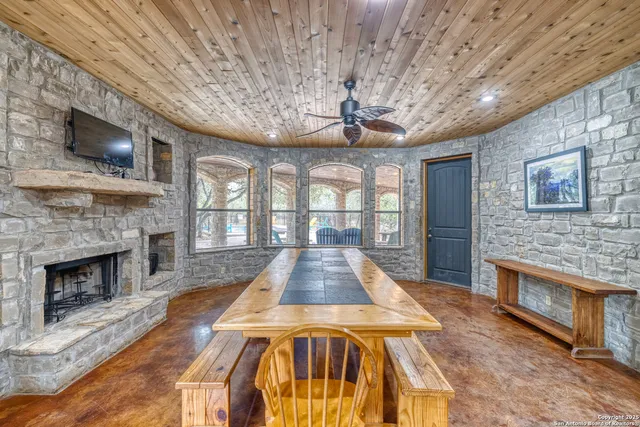 $1,250,000 | 241 Mountain Laurel Lane, Concan, TX 78838