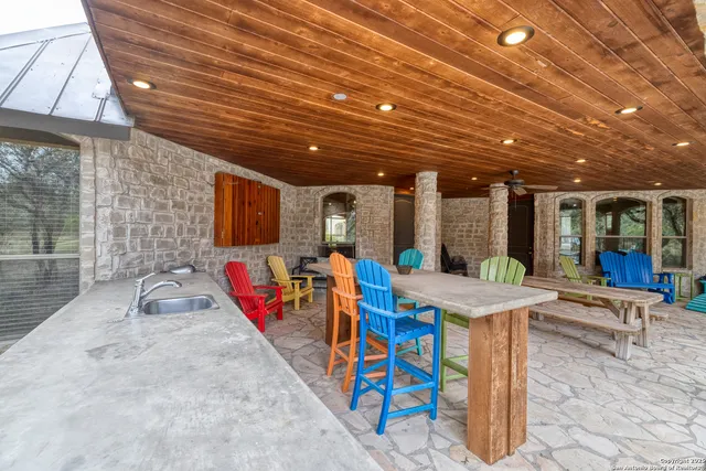 $1,250,000 | 241 Mountain Laurel Lane, Concan, TX 78838