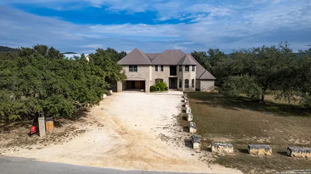 $1,250,000 | 241 Mountain Laurel Lane, Concan, TX 78838