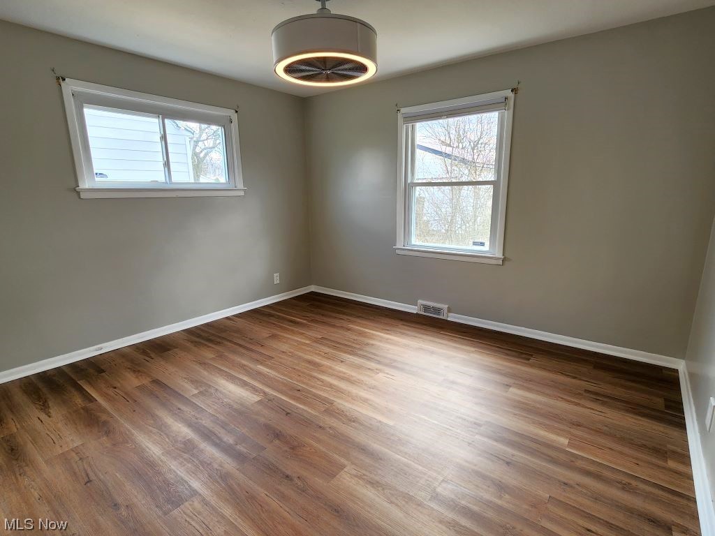 20748 Applegate Road Maple Heights, OH 44137 - Photo 17 of 30 Gallery Image 17