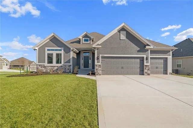 $598,640 | 10205 North Winchester Avenue, Kansas City, MO 64156