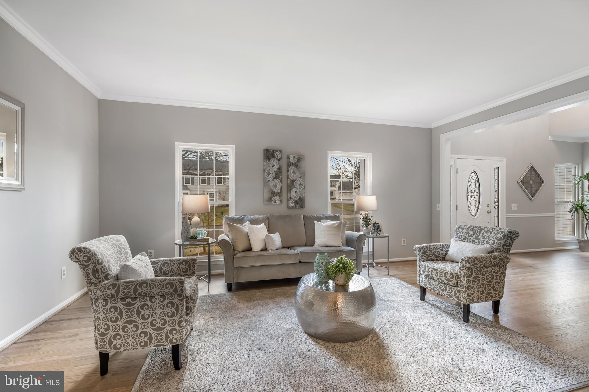 2796 Maple Ridge Drive Woodbridge, VA 22192 - Photo 15 of 90 Living Room