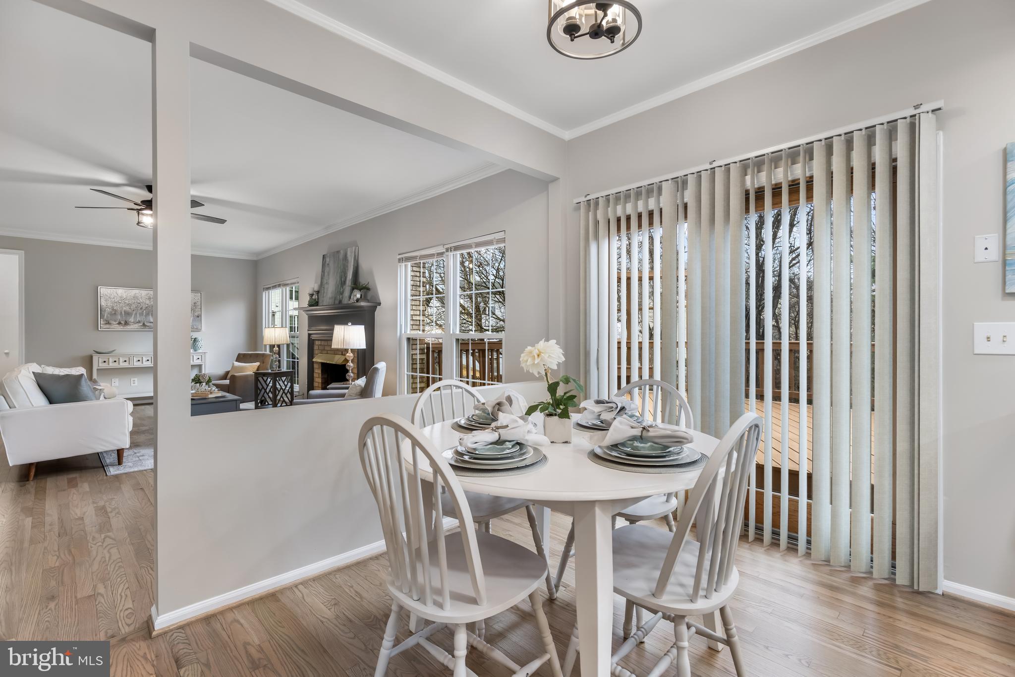 2796 Maple Ridge Drive Woodbridge, VA 22192 - Photo 23 of 90 Seating Area in Kitchen