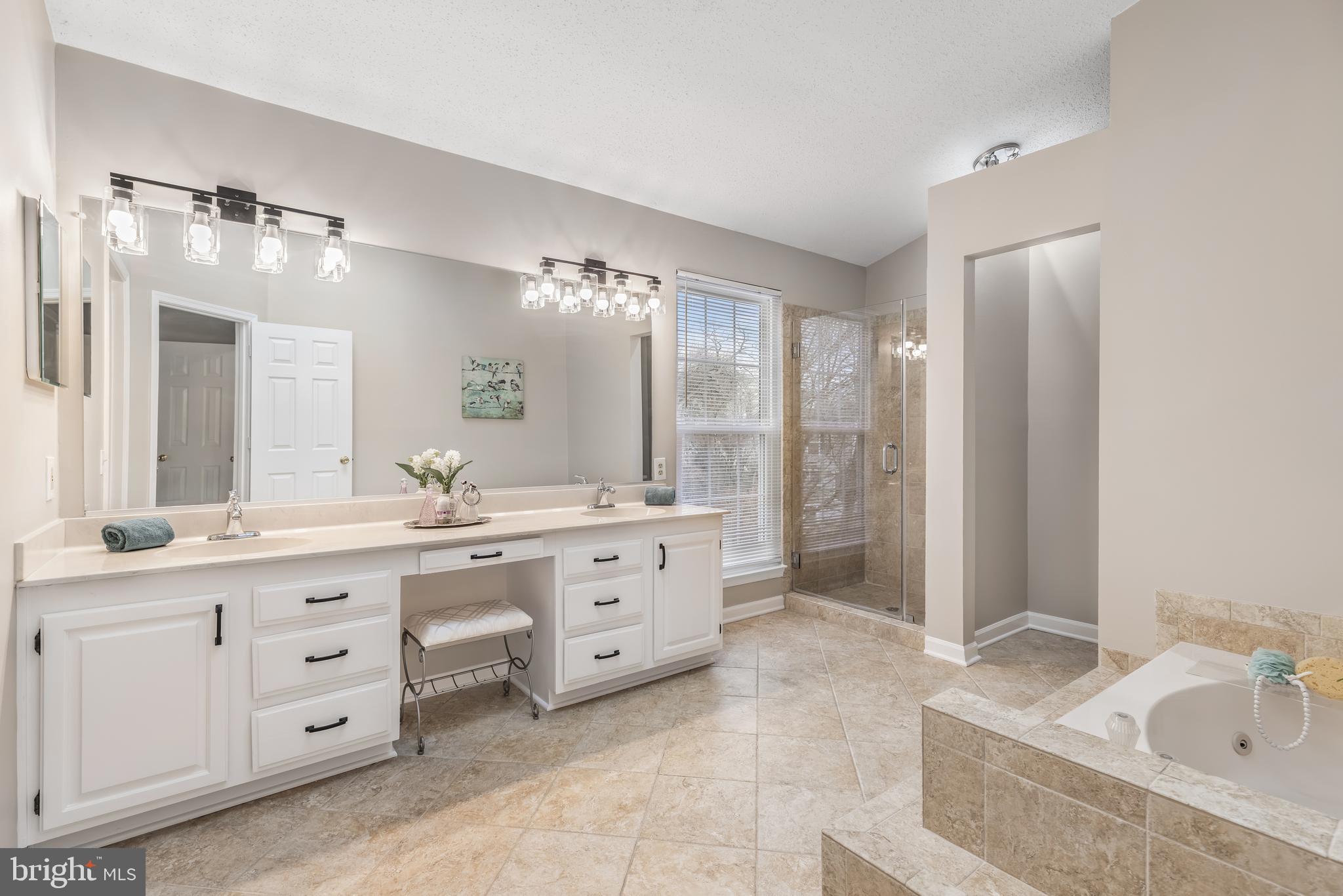 2796 Maple Ridge Drive Woodbridge, VA 22192 - Photo 43 of 90 Primary Bathroom