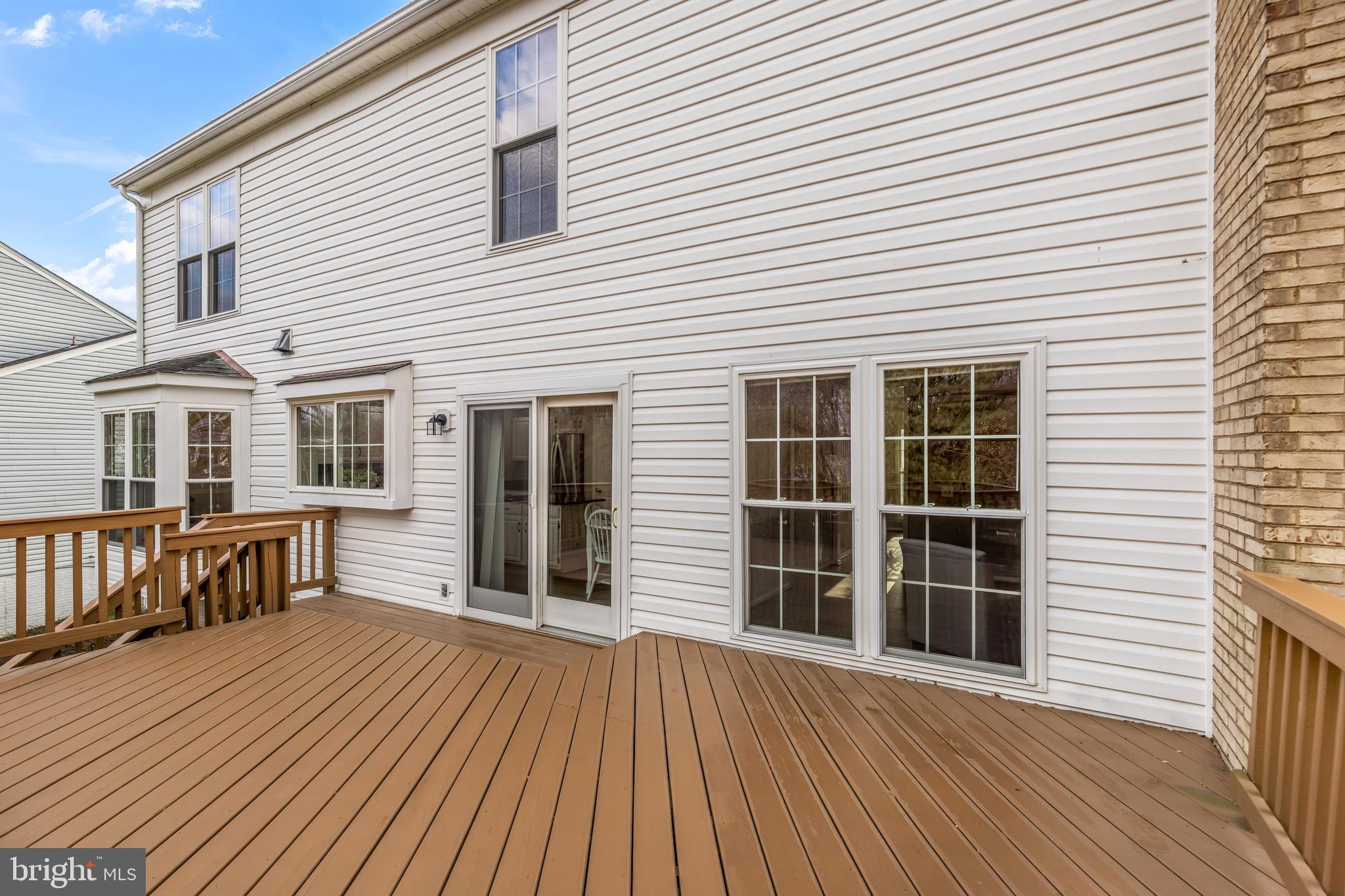 2796 Maple Ridge Drive Woodbridge, VA 22192 - Photo 71 of 90 Backyard Deck