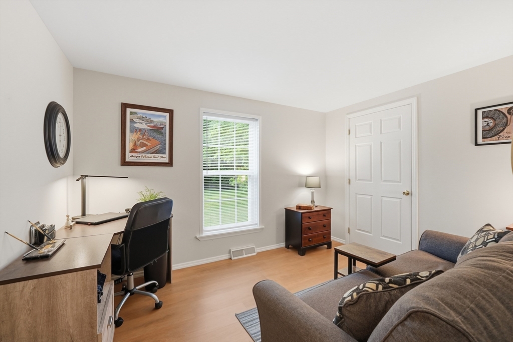 41 Deer Run Brookfield, MA 01506 - Photo 11 of 21