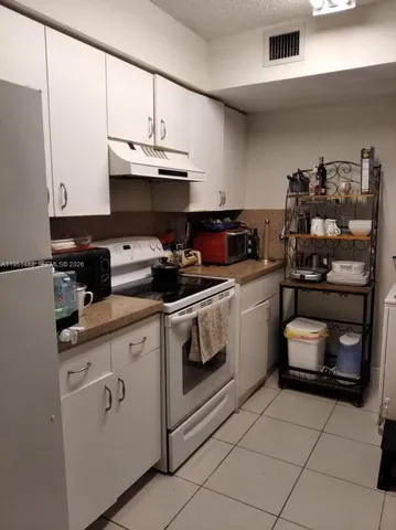 $1,825 | West End, Miami, FL 33193