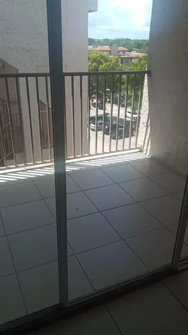 $1,825 | West End, Miami, FL 33193