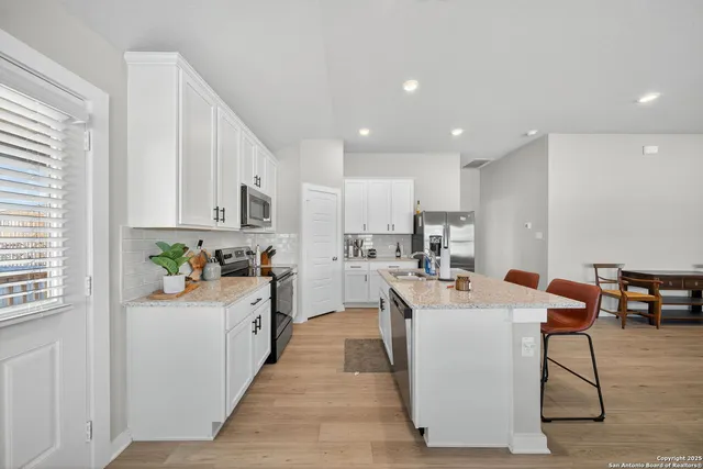 $1,800 | 1177 Water Valley, Seguin, TX 78155