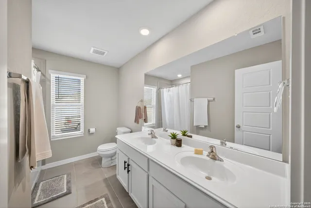 $1,800 | 1177 Water Valley, Seguin, TX 78155