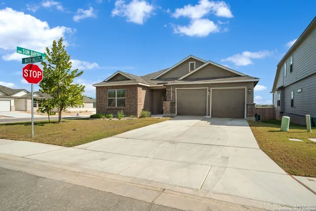 $1,800 | 1177 Water Valley, Seguin, TX 78155