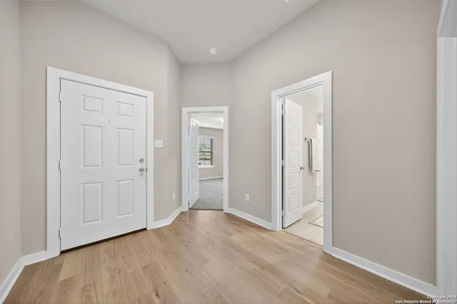 $1,800 | 1177 Water Valley, Seguin, TX 78155