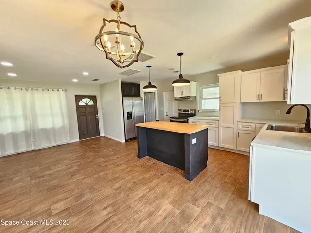 $1,900 | 6210 Edison Street, Cocoa, FL 32927