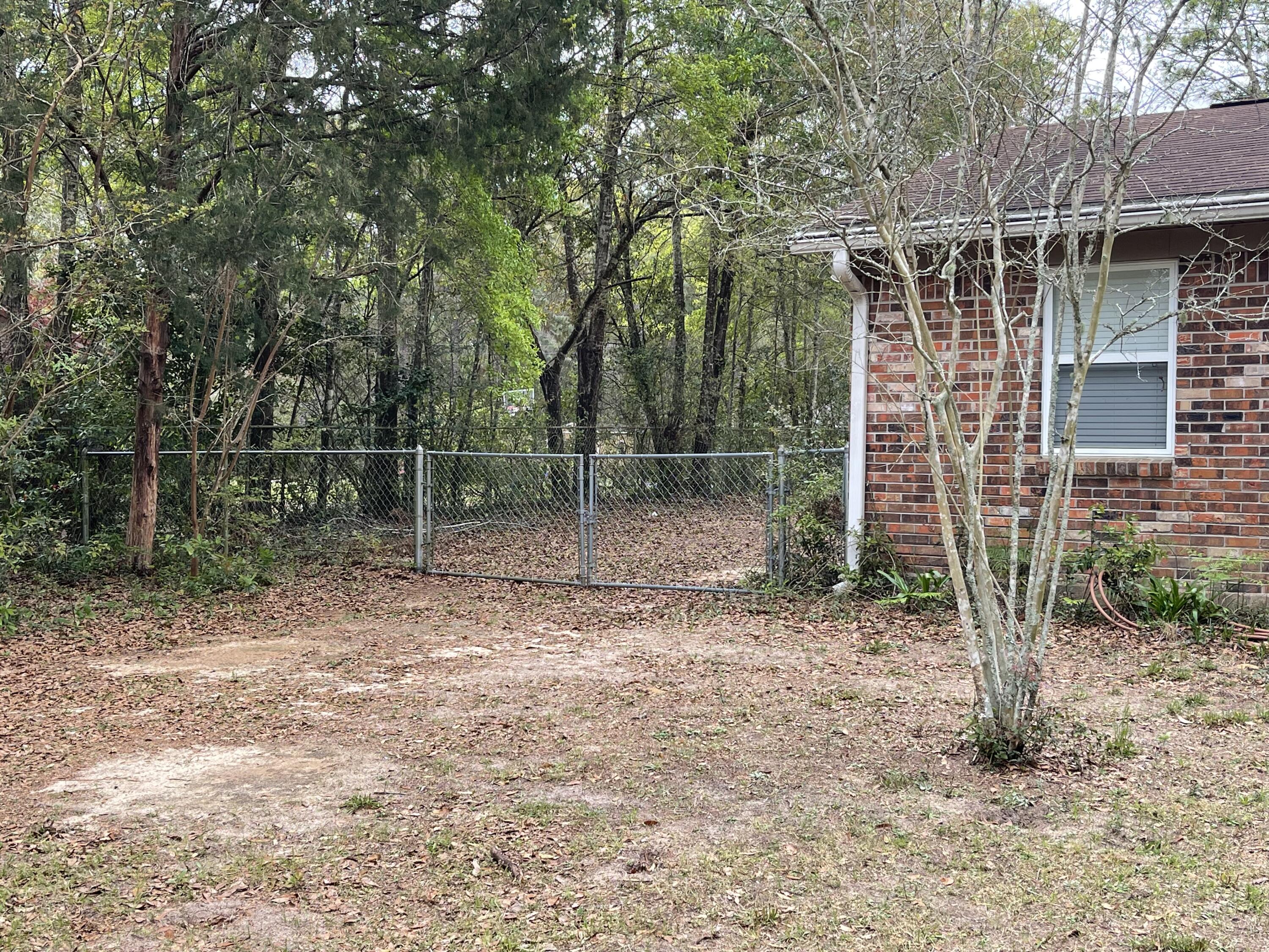 5524 Walker Road Milton, FL 32570 - Photo 15 of 18