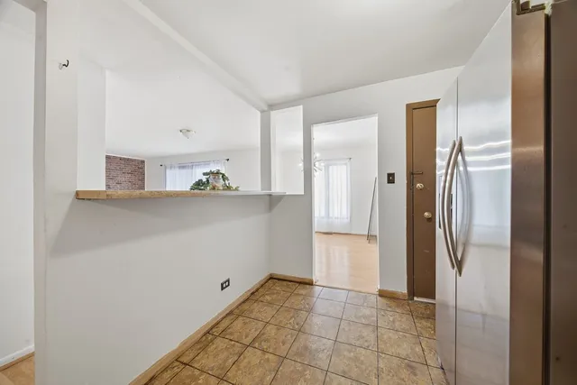 $142,000 | 1100 Holbrook Road, Unit D, Homewood, IL 60430