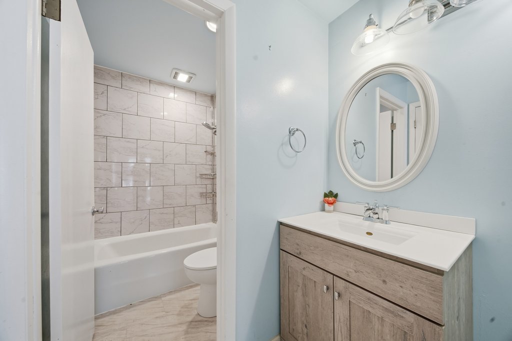 1100 Holbrook Road, Unit D Homewood, IL 60430 - Photo 20 of 23