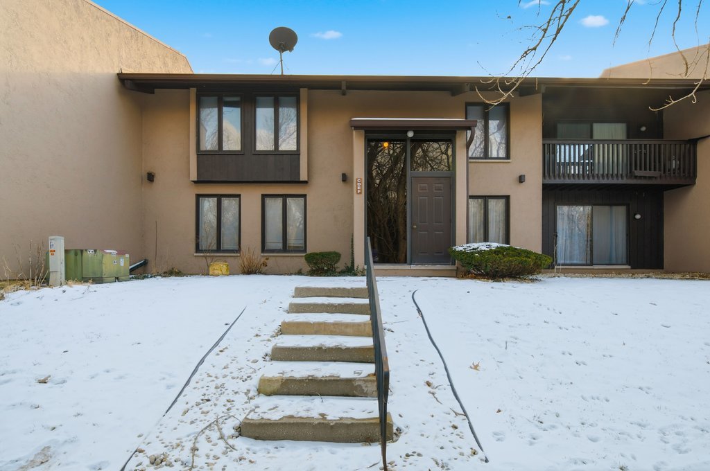 1100 Holbrook Road, Unit D Homewood, IL 60430 - Photo 3 of 23