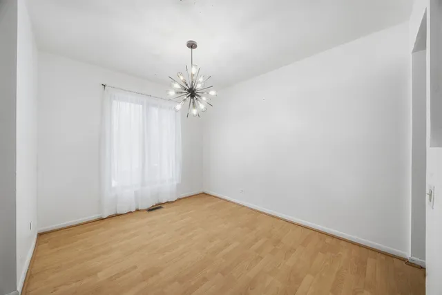 $142,000 | 1100 Holbrook Road, Unit D, Homewood, IL 60430