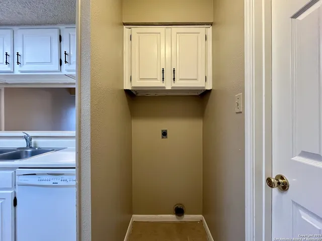 $1,195 | 4839 Brandeis Street, Unit 121, San Antonio, TX 78249