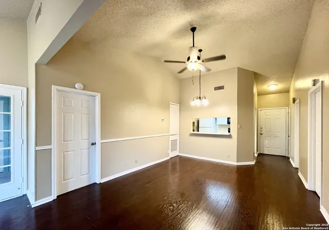 $1,195 | 4839 Brandeis Street, Unit 121, San Antonio, TX 78249