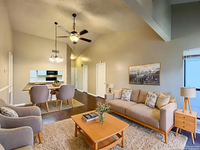 $1,195 | 4839 Brandeis Street, Unit 121, San Antonio, TX 78249