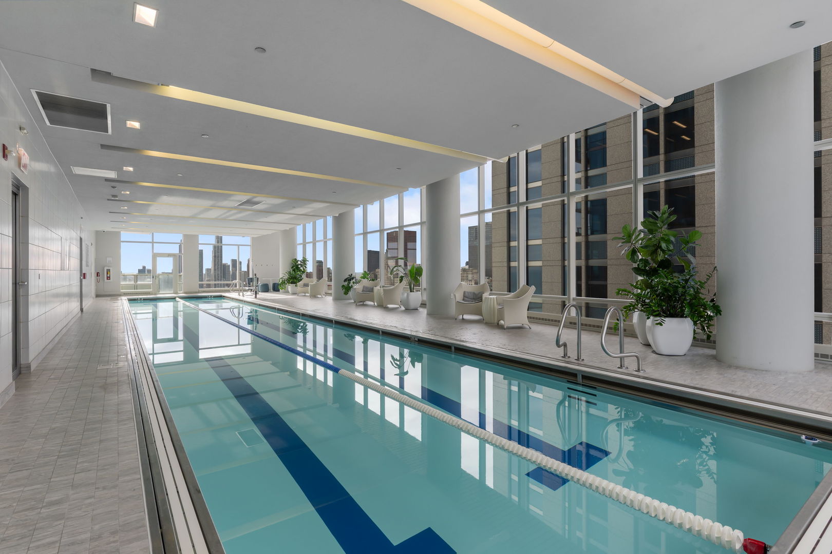 340 East Randolph Street, Unit 2905 Chicago, IL 60601 - Photo 14 of 15